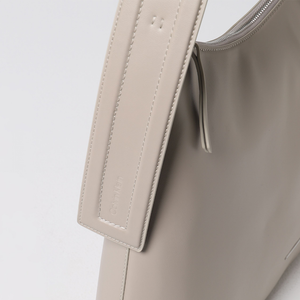 Ck Natural Shoulder Bag Stoney Beige / OS