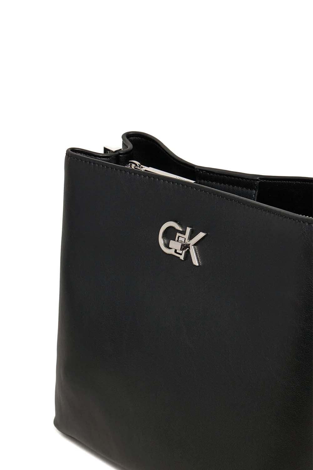 Ck Convertible Bucket Bag Pvh Black / OS