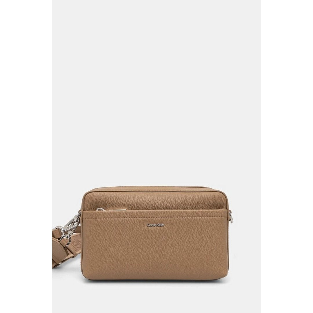 Ck Must Conv Camera Bag_Caviar Amphora / OS