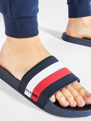 Essential Corporate Desert Sky / 42