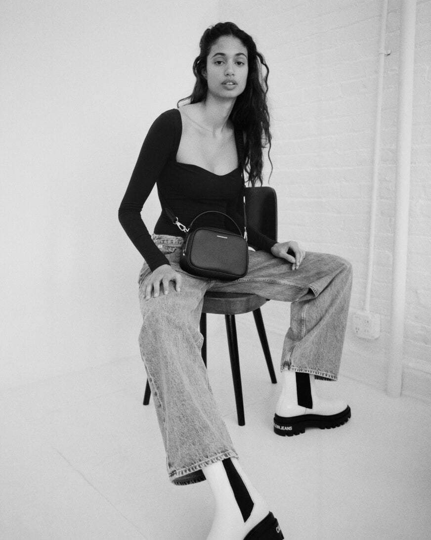 Calvin Klein || WOMEN'S COLLECTIONS