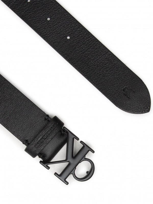 Rounded Mono Plaque Black / 105