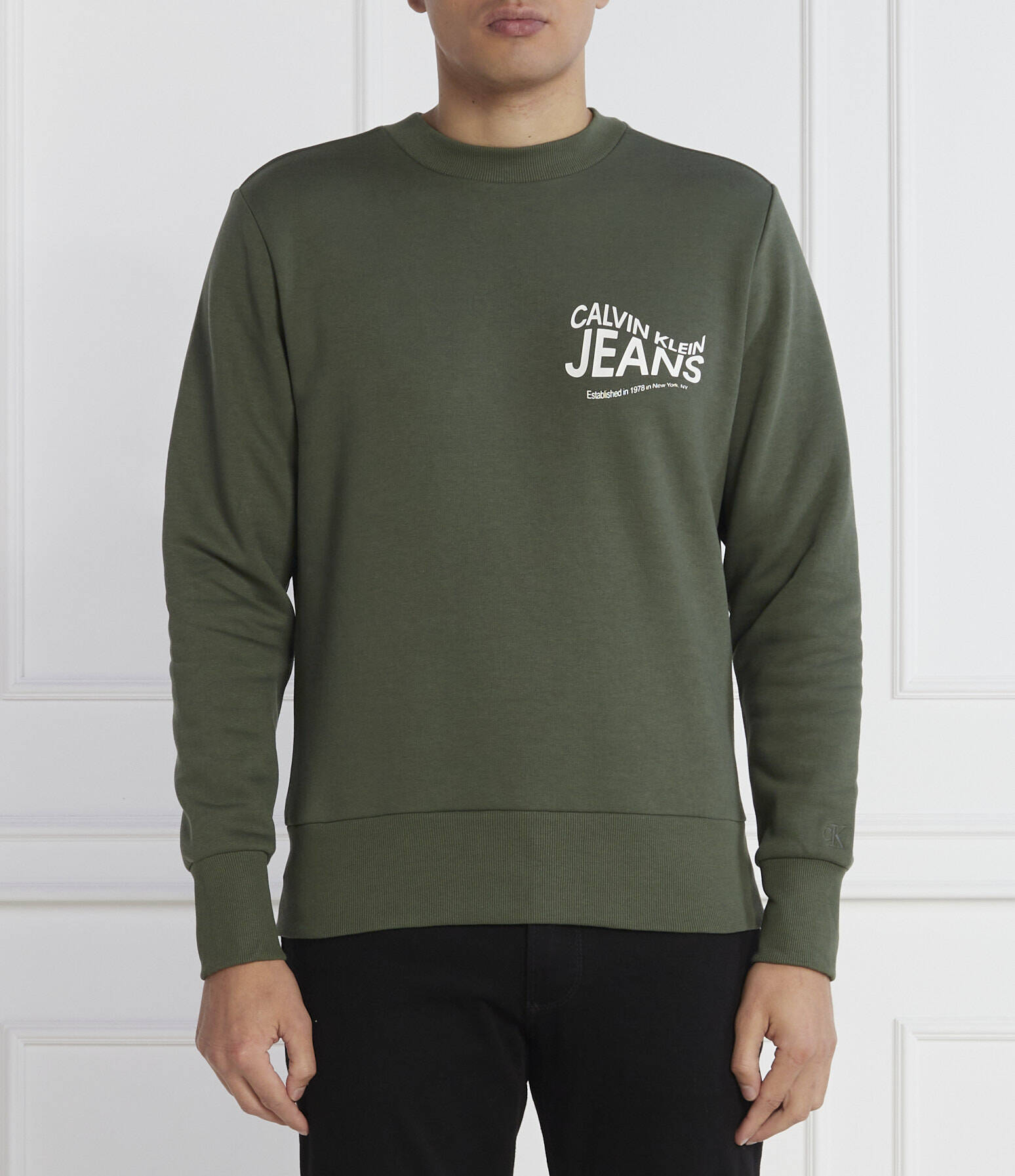Future Motion Graphic Crew Neck Thyme / L