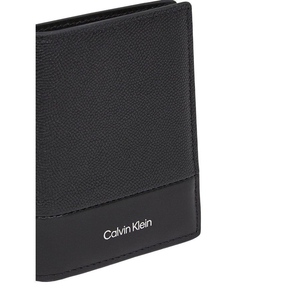 Ck Must Bifold 10Cc Black Caviar Grain/Smooth / OS