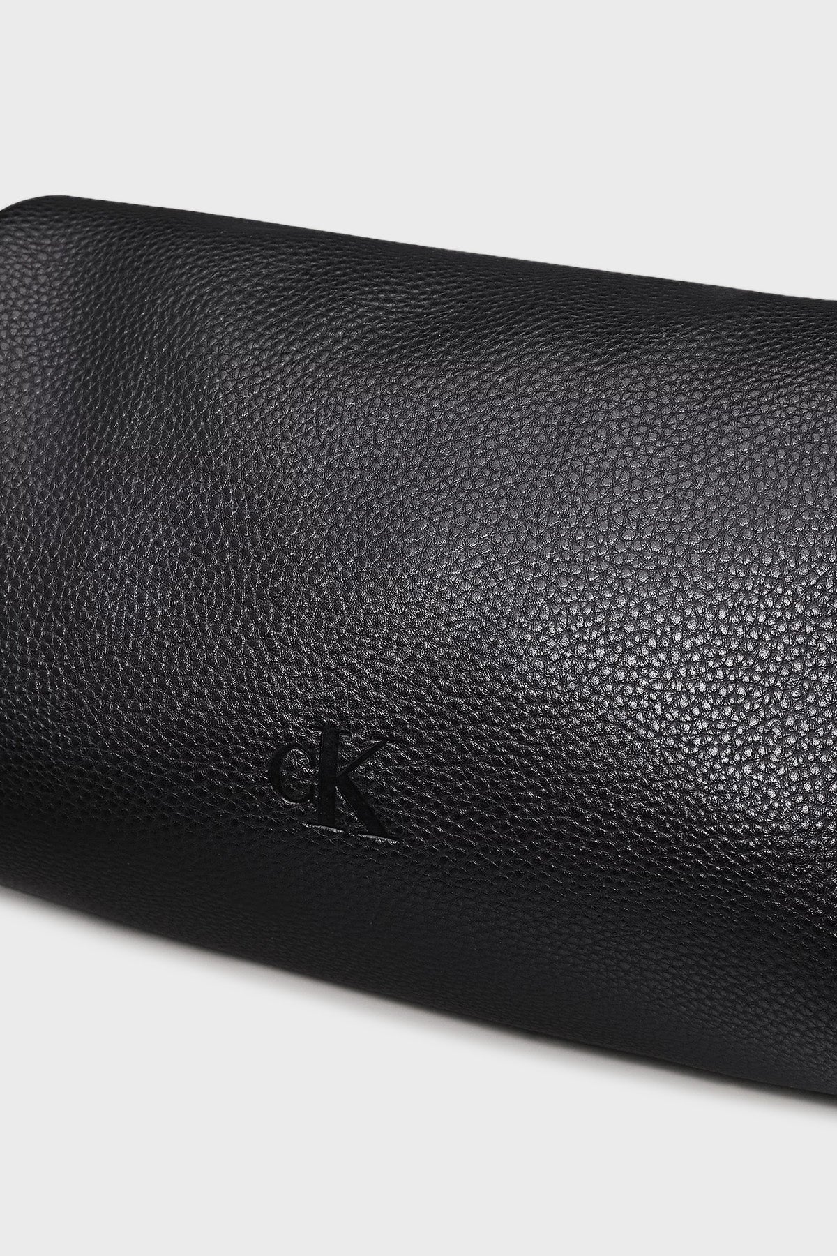 Logo Emboss Dopp Kit Black / OS