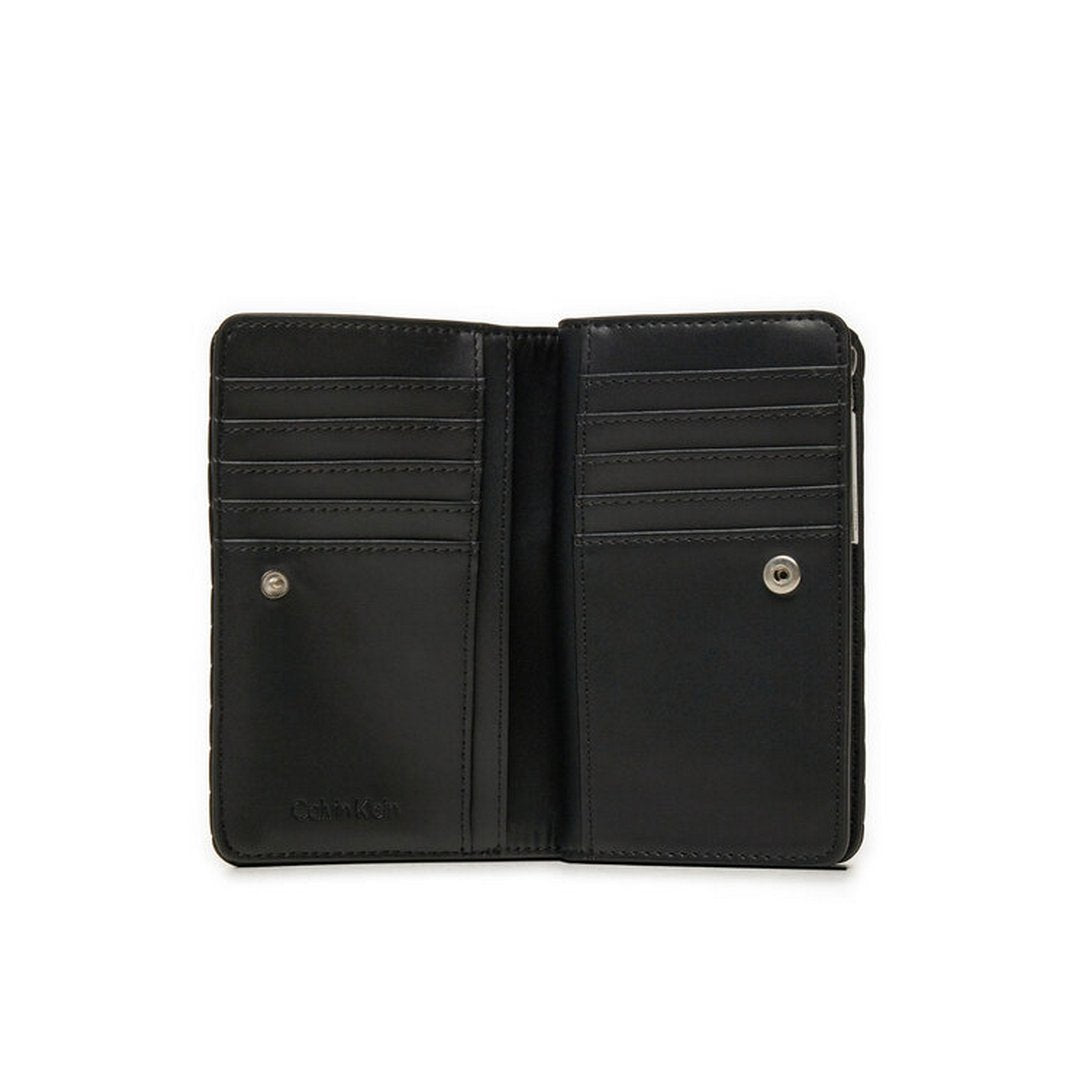 Mini Line Quilt Medium Bifold Pvh Black / OS