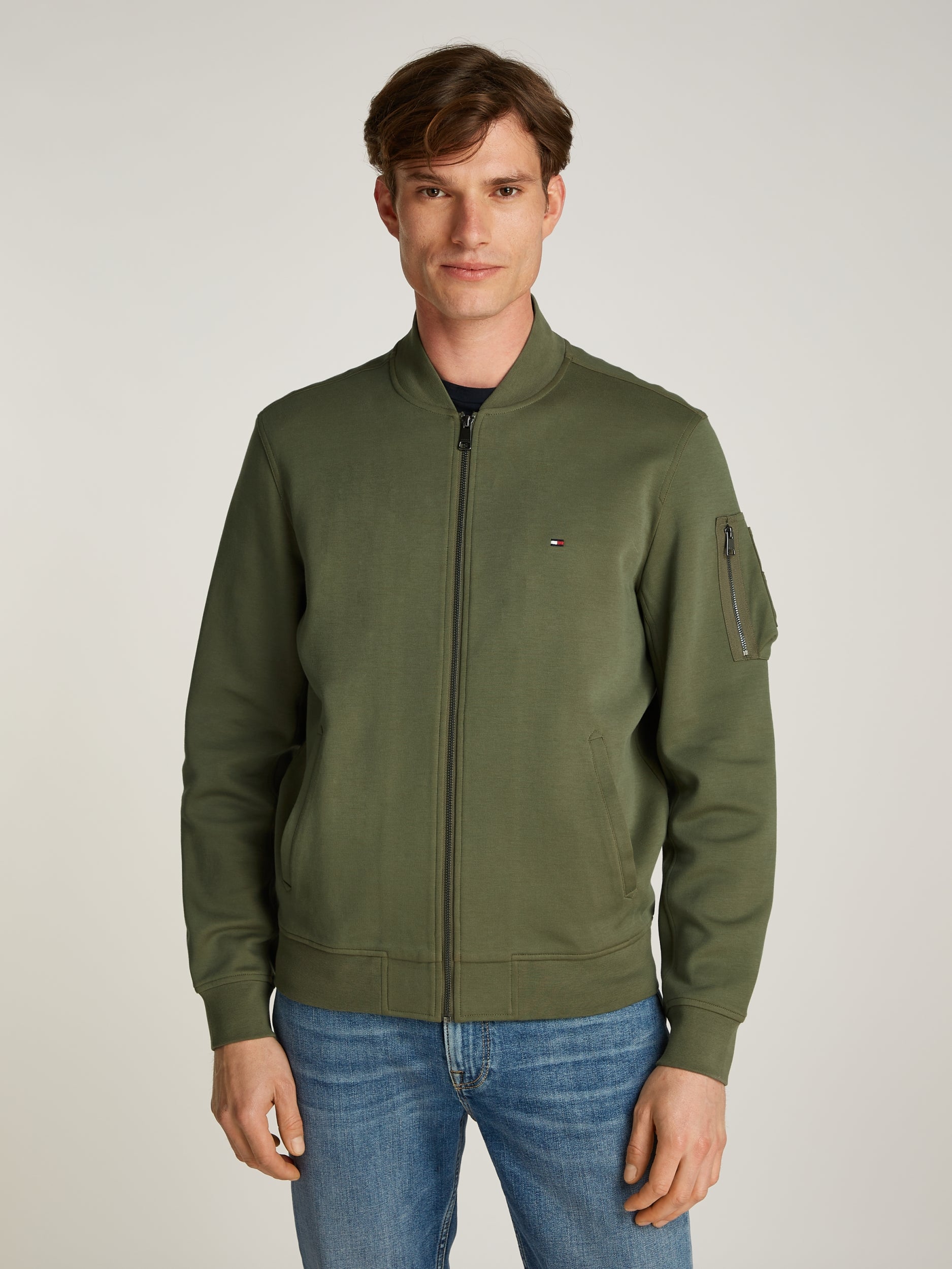 Essential Intechno Baseball Jkt Battle Green / L