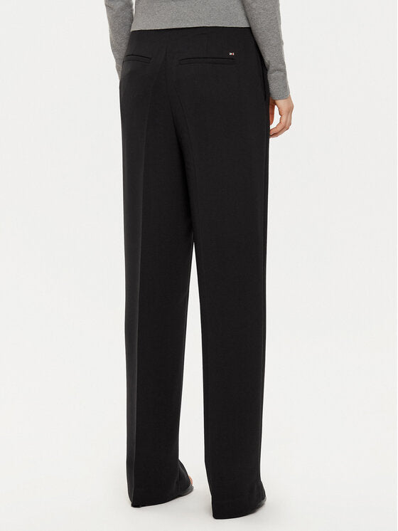 Crepe Relaxed Straight Pant Black / R40