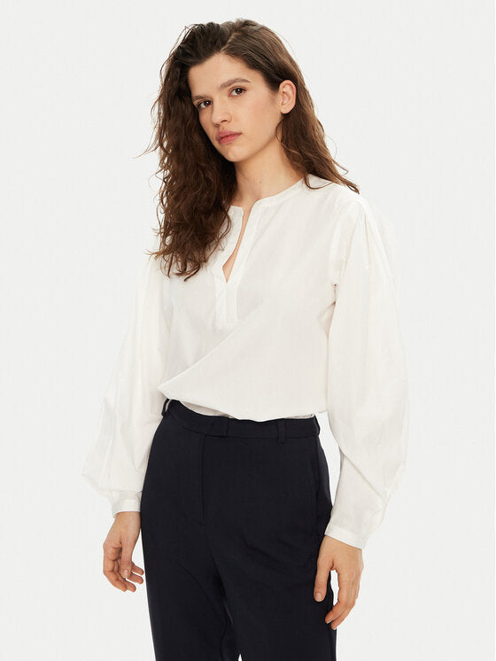 Ess Poplin V Neck Ls Blouse Th Optic White / 42