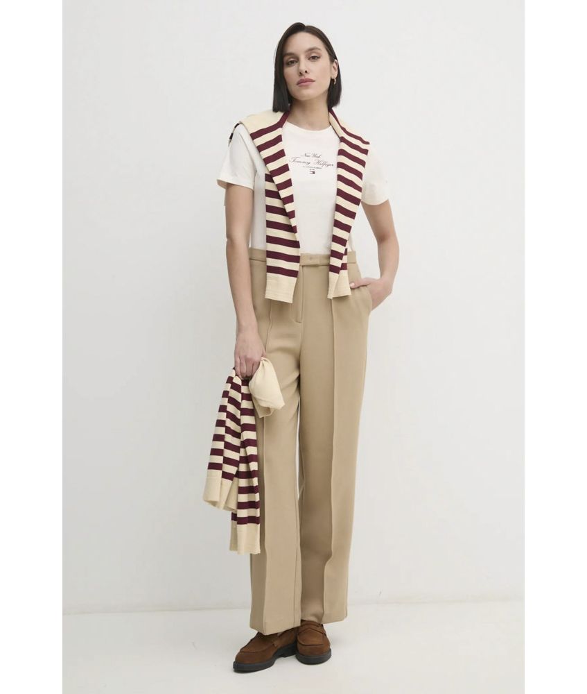 Reg Script C-Nk Ss Ivory Petal / L