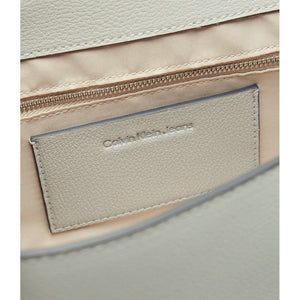 Forged Chain Flap Bag27 Mirage Gray / OS