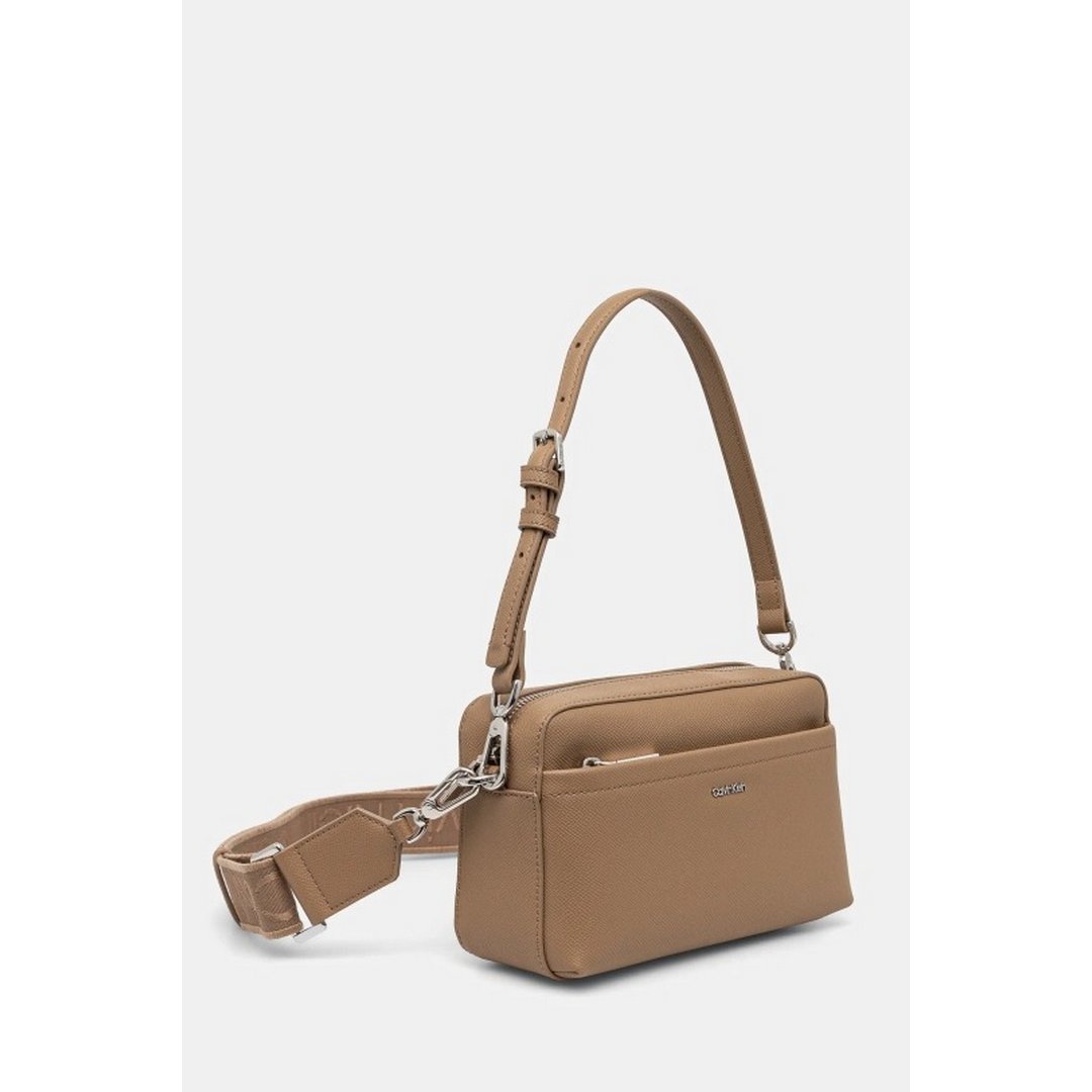 Ck Must Conv Camera Bag_Caviar Amphora / OS