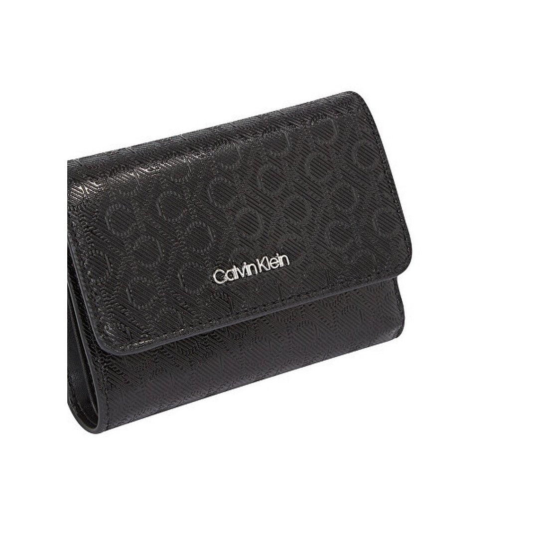 Ck Must Small Trifold_Mono Classic Mono Black / OS