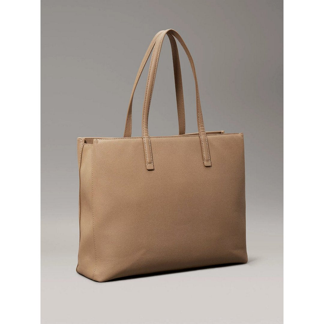 Ck Must Medium Shopper_Mono Amphora Mono Pu / OS