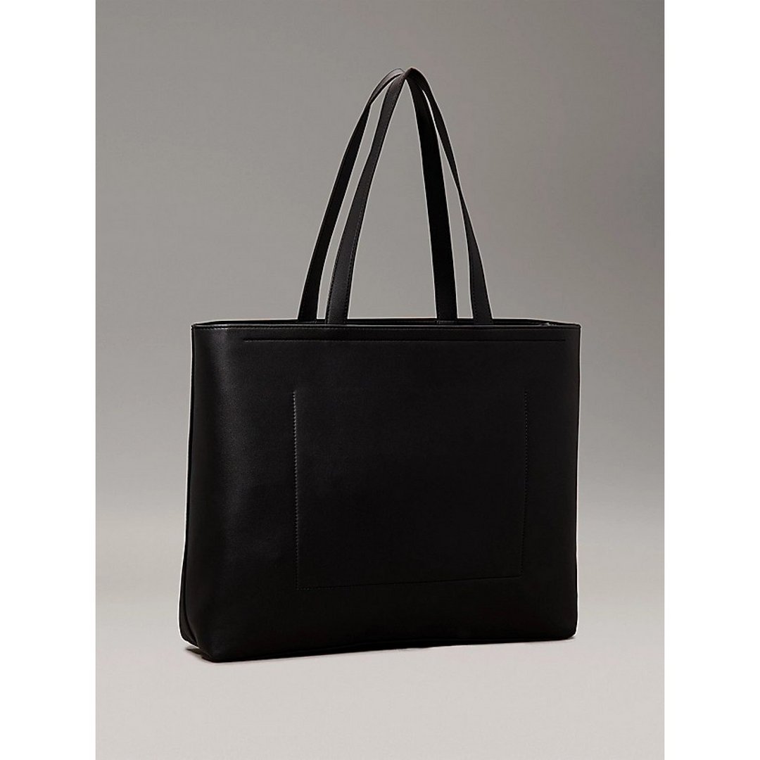 Sculpted Slim Tote34 Mono Black/Neutral / OS