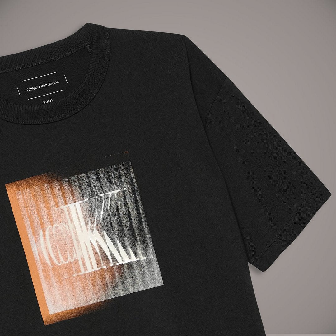 Large Shifted Ck Ss T-Shirt Ck Black / 10