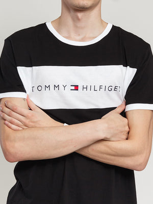 Cn Ss Tee Logo Flag Black / XL