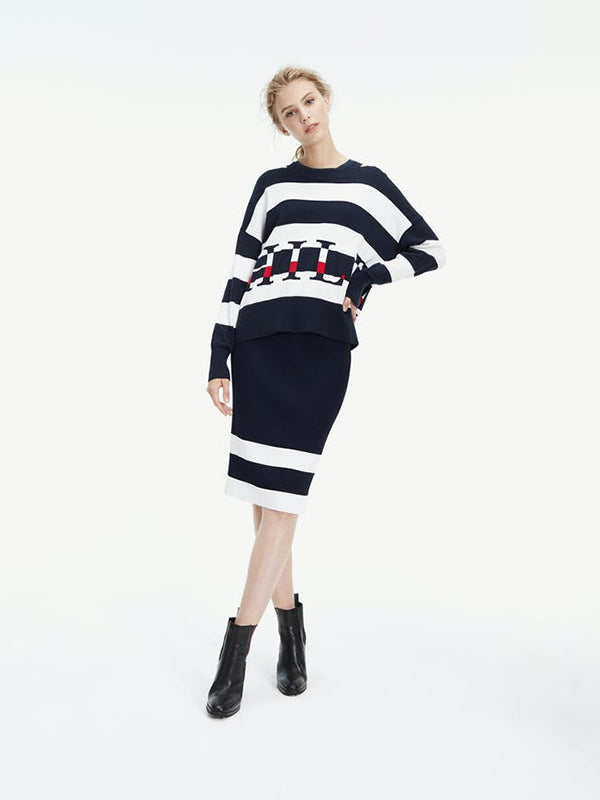 Marcey Graphic Swtr - Stp SKY CAPTAIN / SNOW WHITE / L