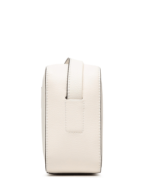 Minimal Monogram Cam Warm White / OS